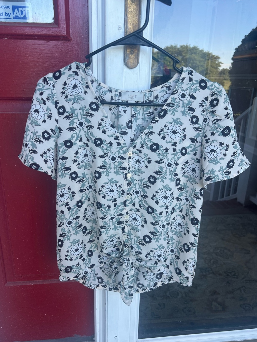 LOFT Outlet V-Neck Floral Print Button-Down Blouse